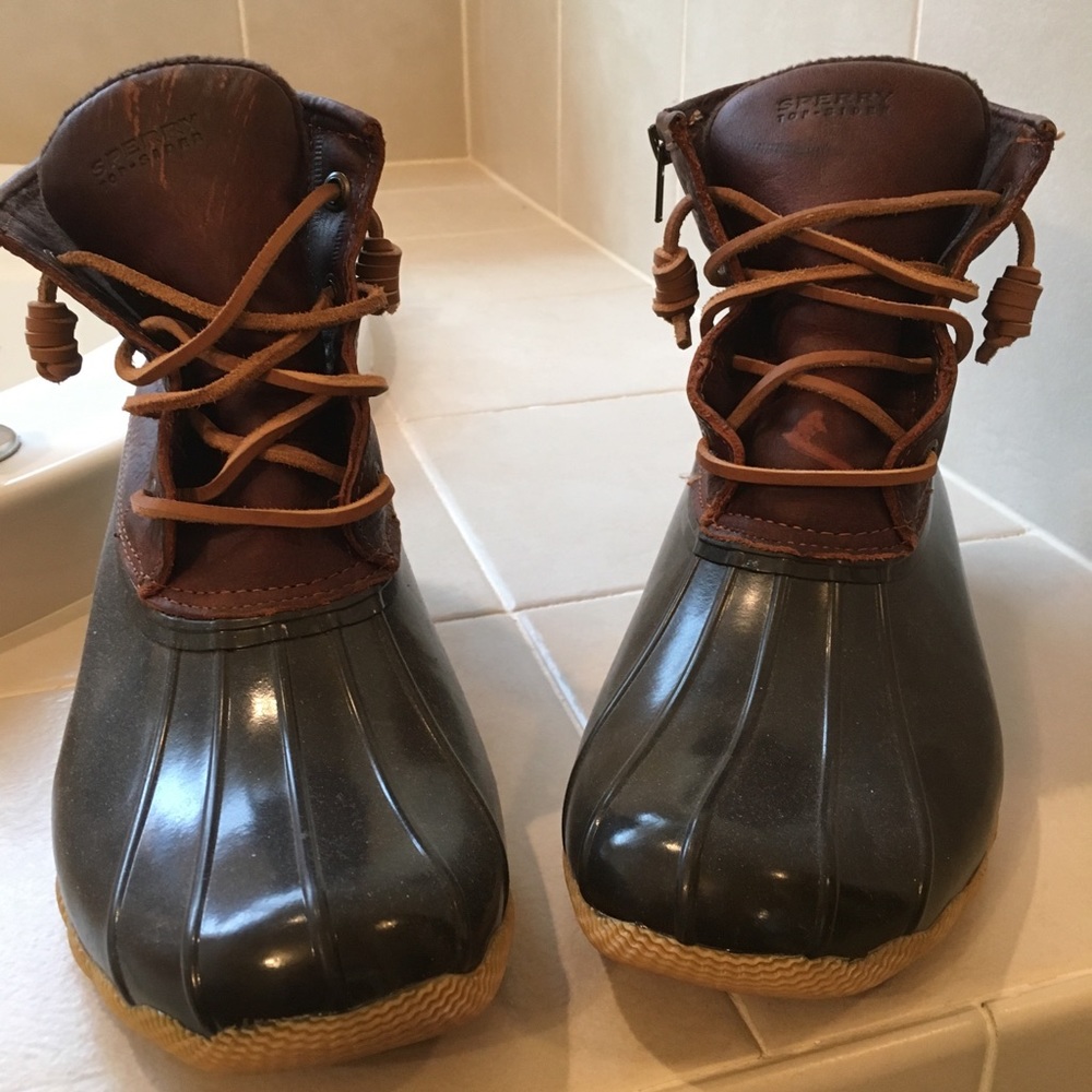 NWOT Sperry duck boots
